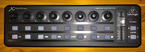 Behringer X TOUCH Mini